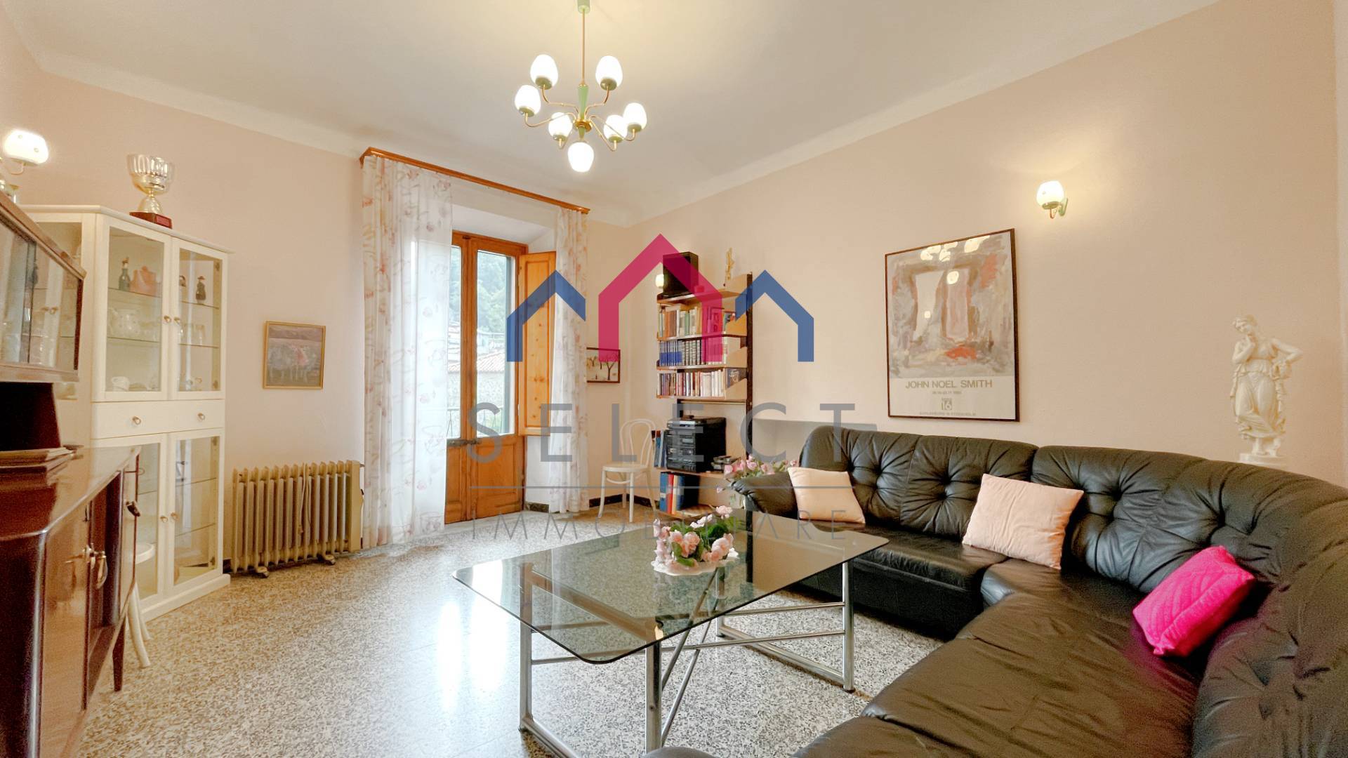 Casa del Vicario, large townhouse in Brandeglio